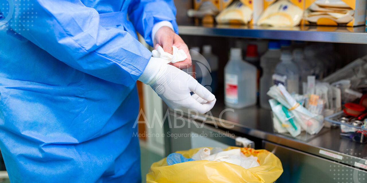 Segurança do Trabalho: Como realizar o descarte adequado de EPIs?