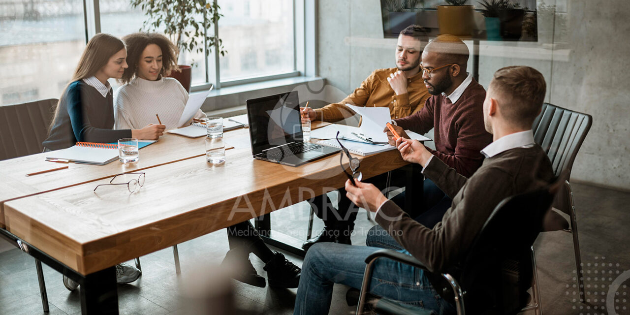 eSocial: Por que contratar uma consultoria de SST para atender ao eSocial?