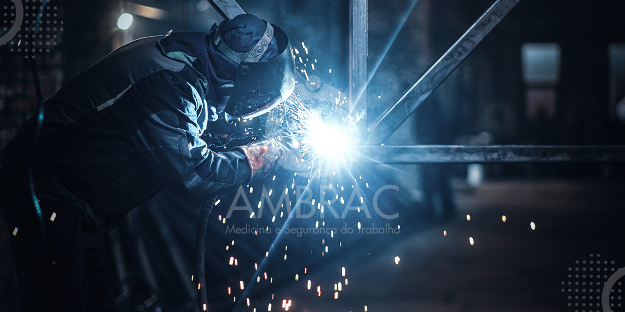 Segurança do Trabalho: Conheça os principais modelos de máscaras de solda e suas diferenças