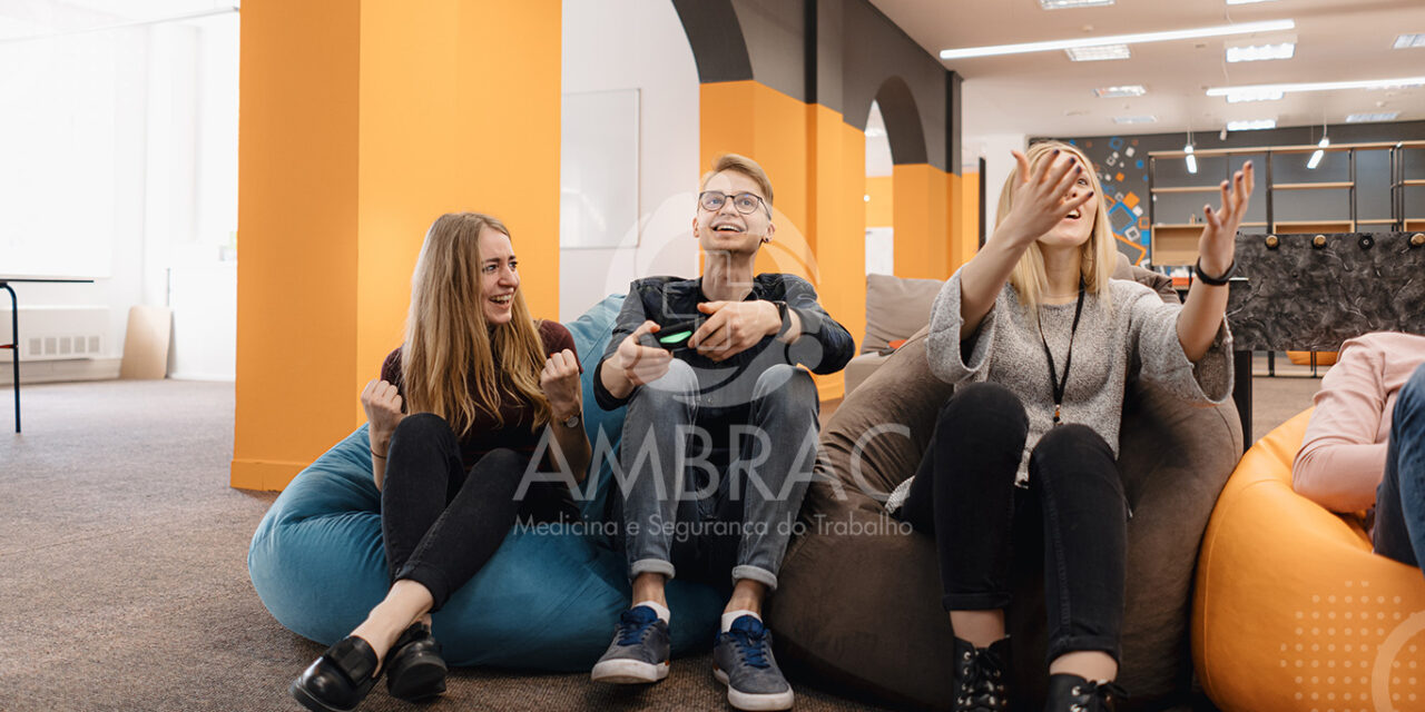 Medicina do Trabalho: A produtividade do descanso e descontração com as salas de descompressão
