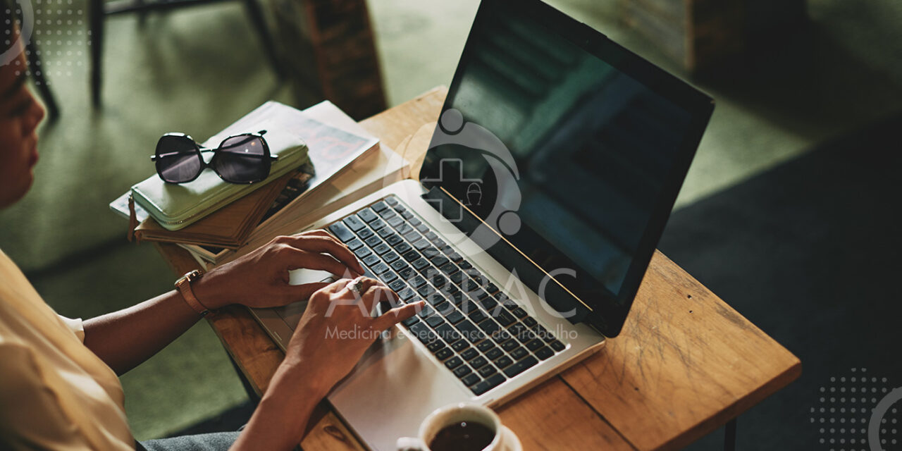 AMBRAC: Multa do eSocial por ADMISSÃO fora do prazo – O risco que sua empresa não pode ignorar