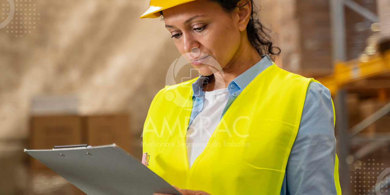 Ficha de EPI em 2026: 5 erros que geram passivo e como estruturar prova técnica