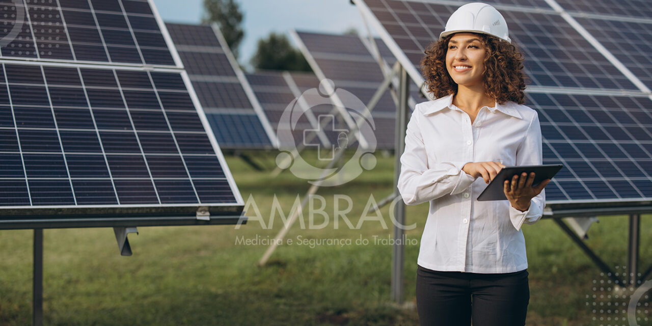 Telhados e placas solares 2026: 7 falhas na NR-35